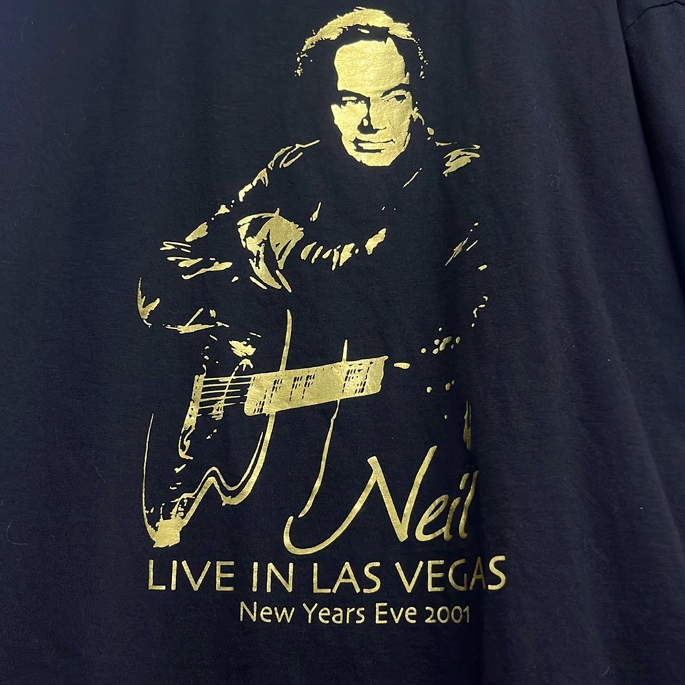 Y2K Vince Neil New Year’s Eve band tee - Picture 2 of 5